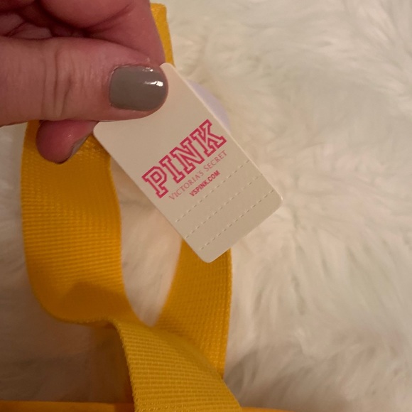 🌻Victoria’s Secret Pink - Cooler Tote Yellow🌻 Beach or Spring Break Ready - Picture 5 of 7